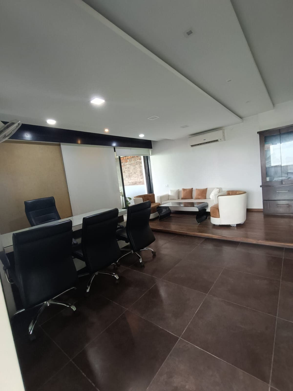 Sofa Discussion Lounge